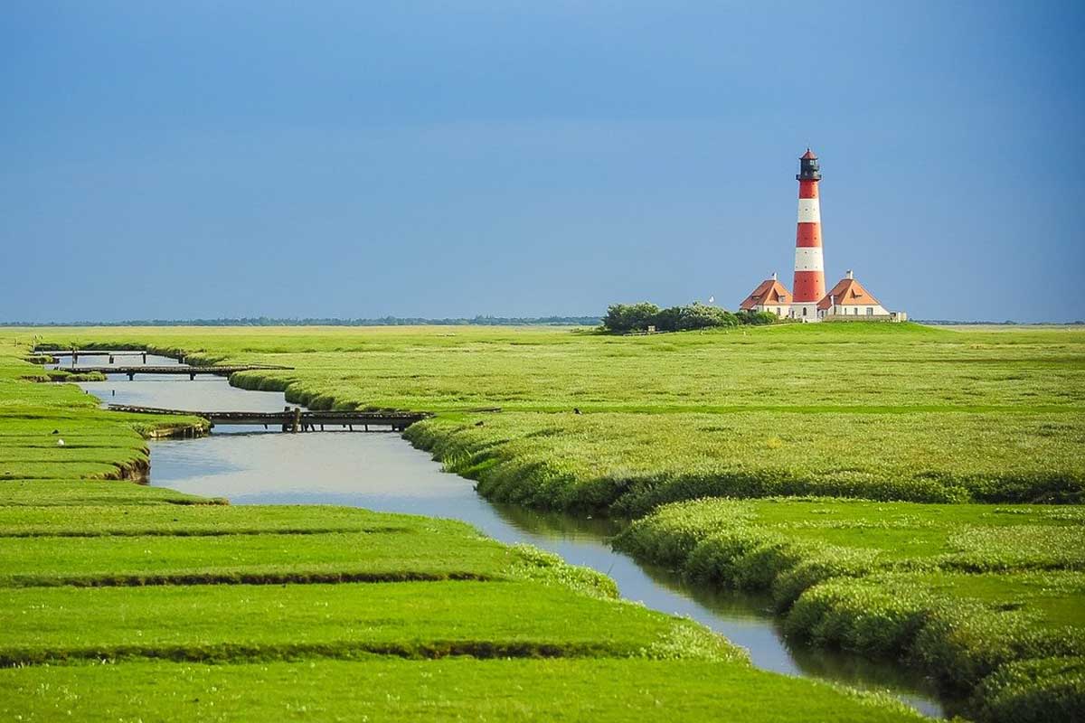 Nordfriesland und seine Inseln - von der dänischen Grenze bis zur Elbe  Bild: Bild von phybawi auf Pixabay 