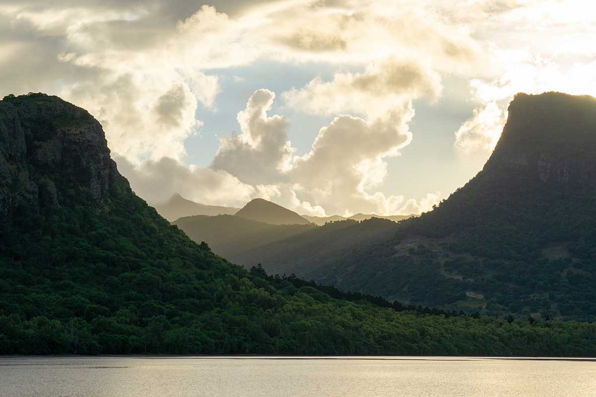 Mauritius  Bild von Jürgen Bierlein auf Pixabay; 