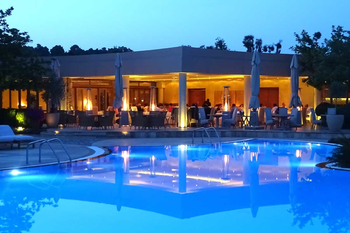 Götter auf Erden: Sani Beach Resort  Bild: Hotel