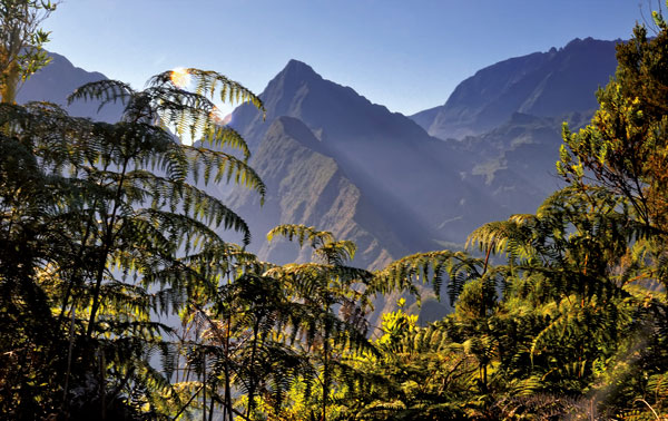 Mafate La Reunion © IRT LUC PERROT