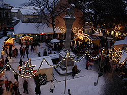 Eichstaett_Adventsmarkt © Tourismusverband Franken e.V Eichstaett_Adventsmarkt © Tourismusverband Franken e.V