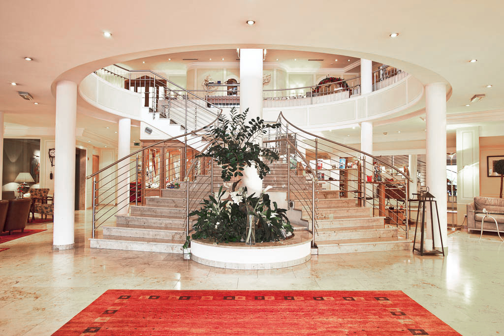 Zillertal-Urlaub nach bester Tradition zwischen urig und modern Bild: Hotel Schiestl