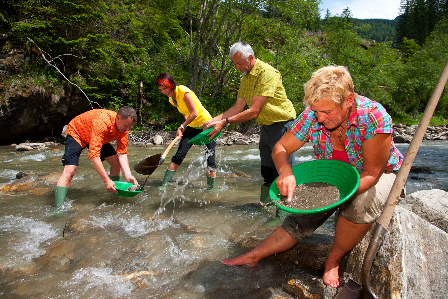 Goldwaschen im Rauriser Tal  © TVB (Raurisertal)