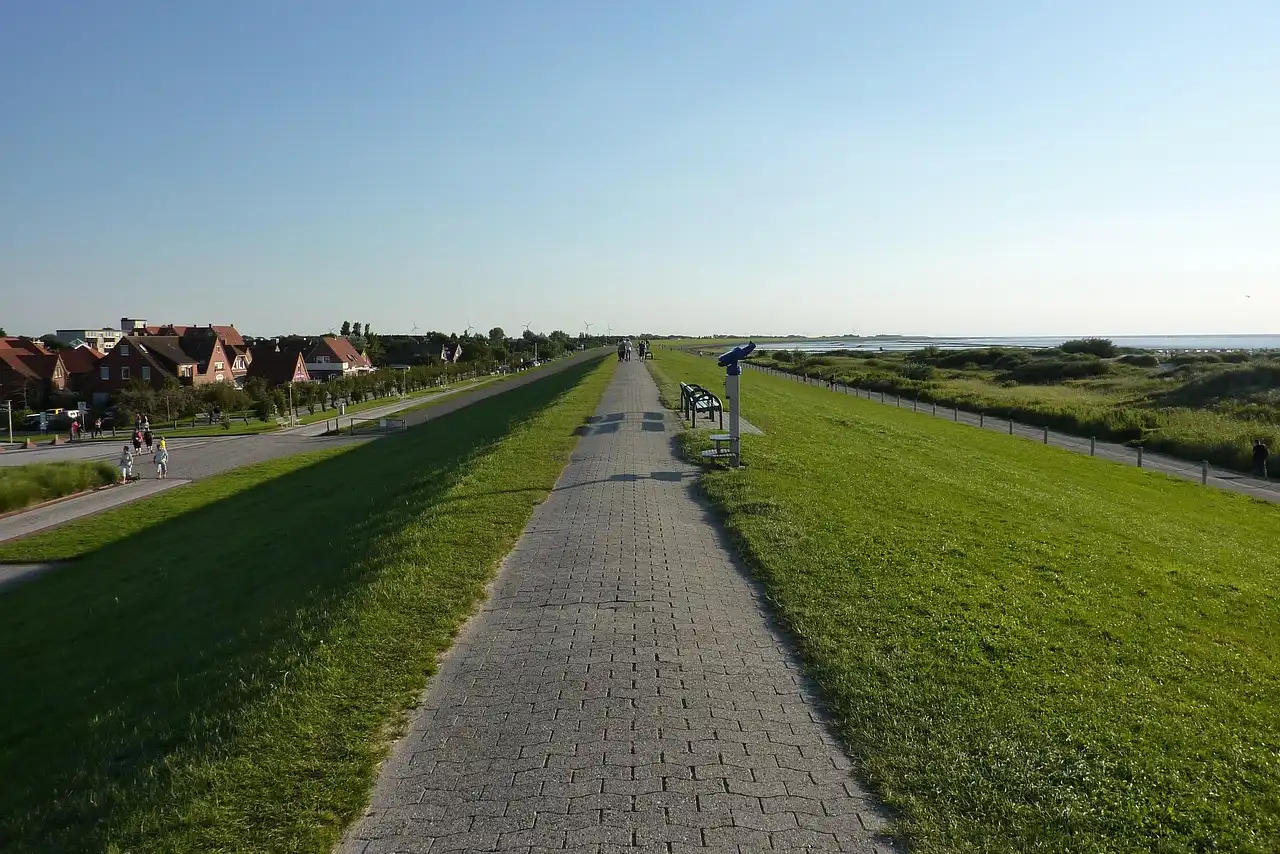 Norden-Norddeich - hart an der Nordsee  Bild von nitli auf Pixabay