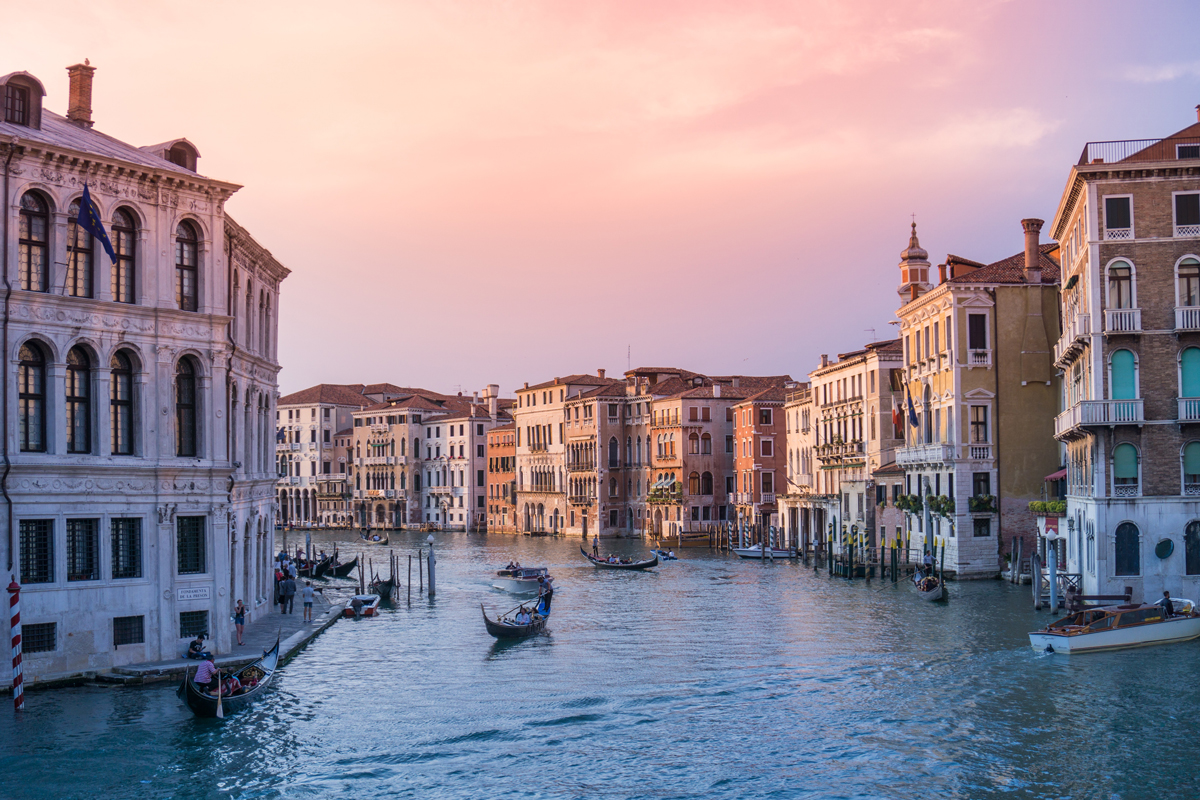 Venetien - Venedig: Blick von der Rialtobrücke auf den Canale Grande
